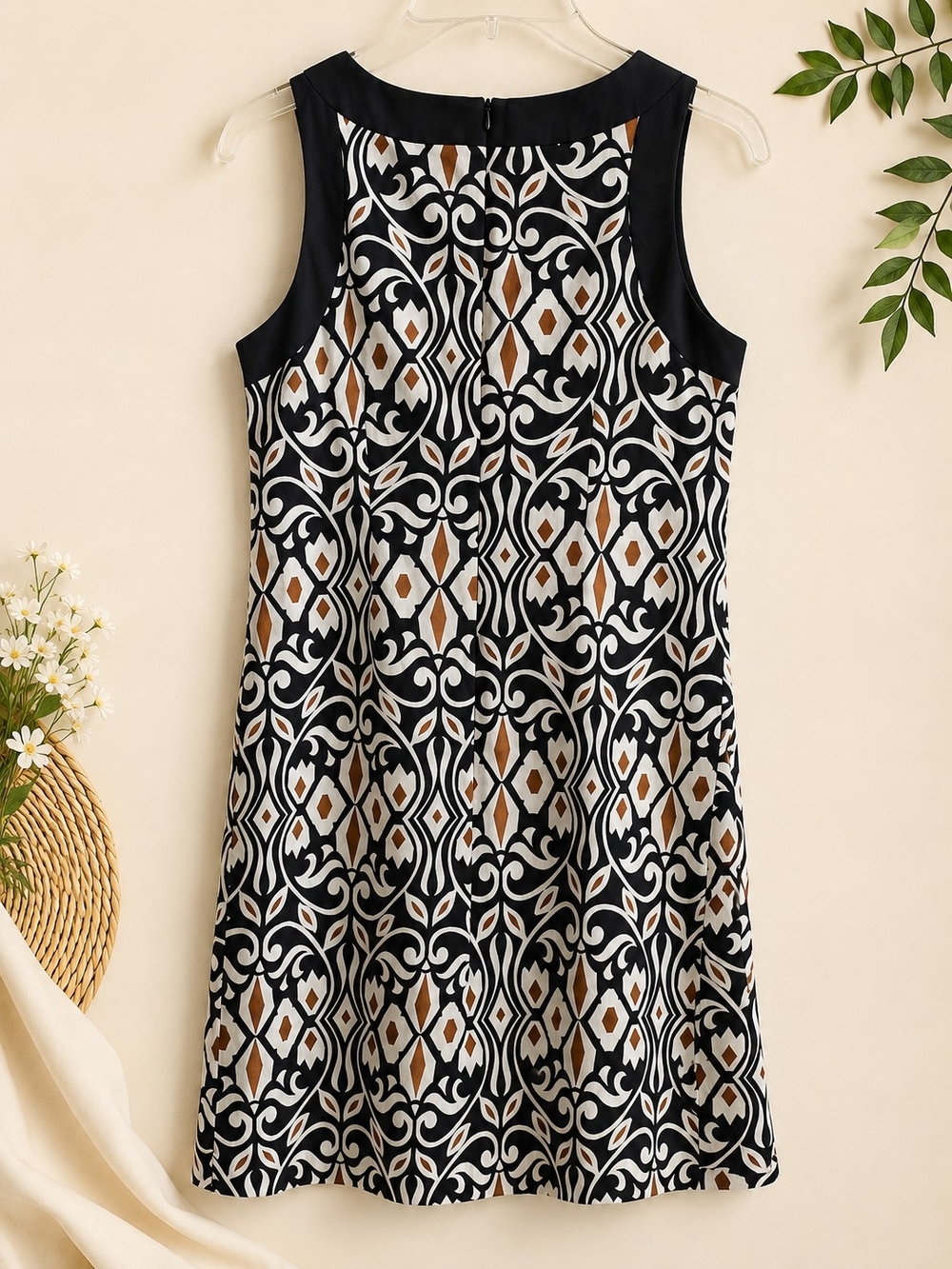 Classic Talbots Sleeveless Geometric Print Sheath Dress Black White Brown Size M - Picture 1 of 4